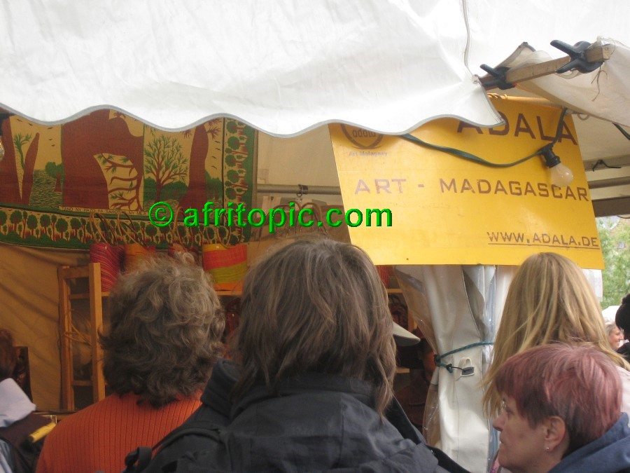 ../Images/afw2006c 104.jpg